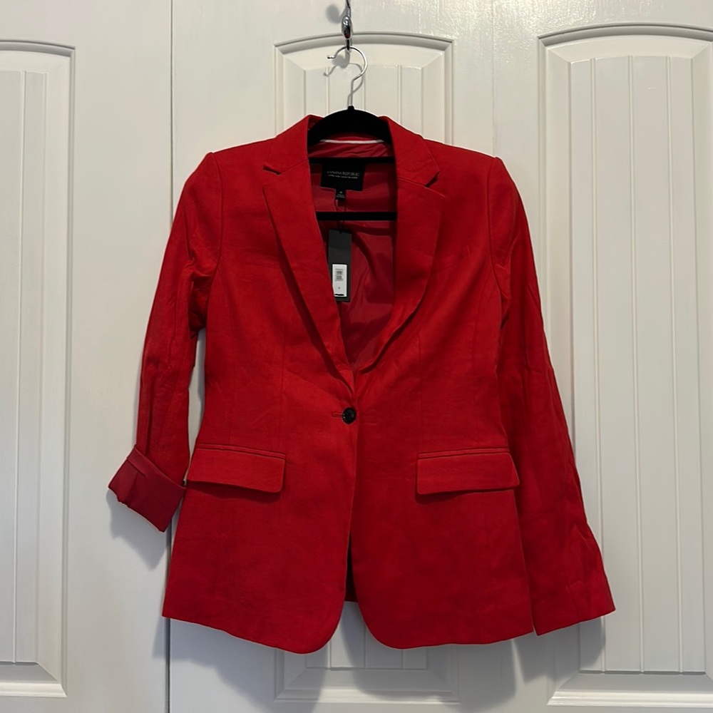 Banana Republic blazer. NWT. Size 4